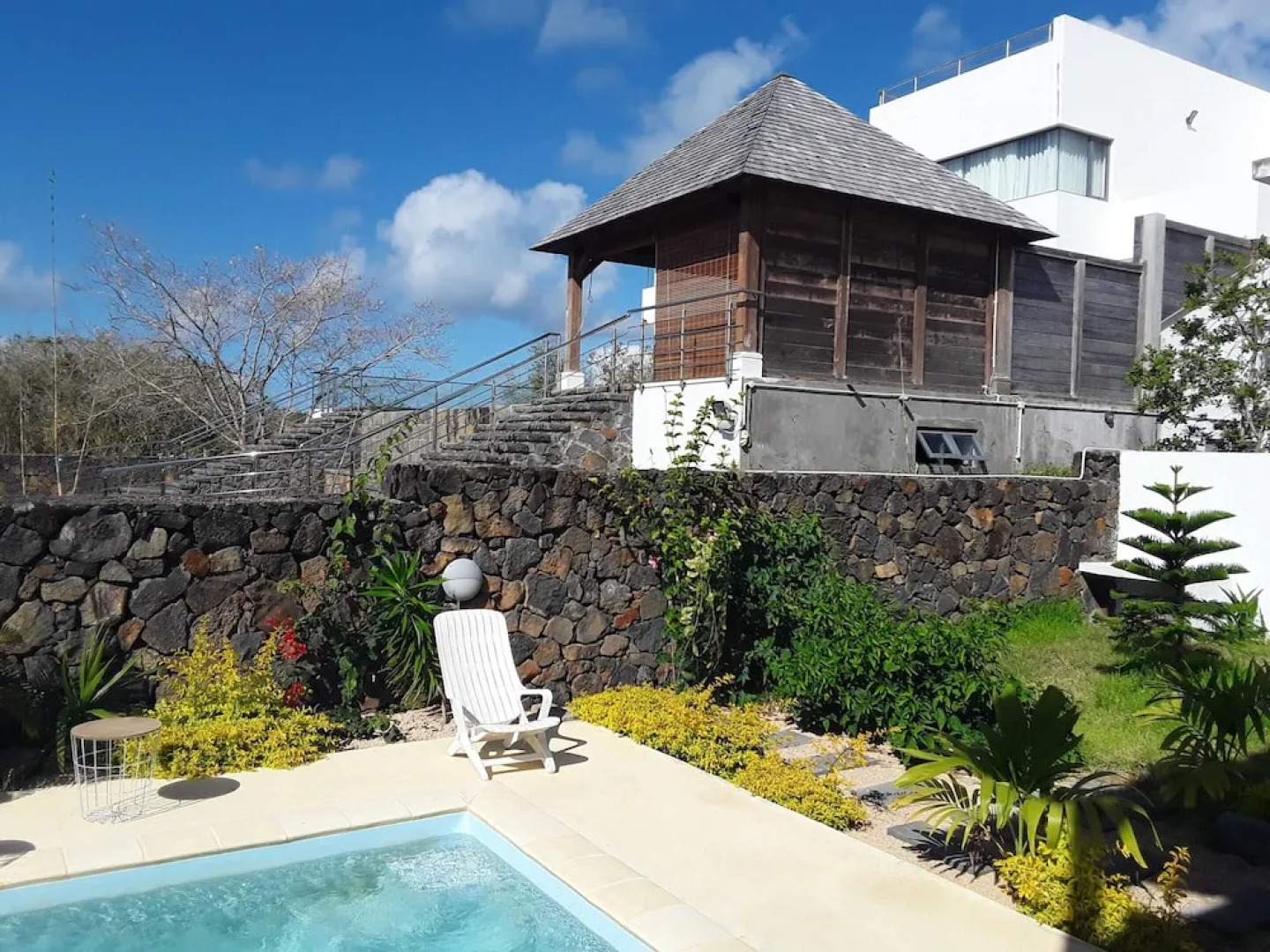 Villa With 3 Bedrooms in Calodyne, With Wonderful sea View, Private Po
