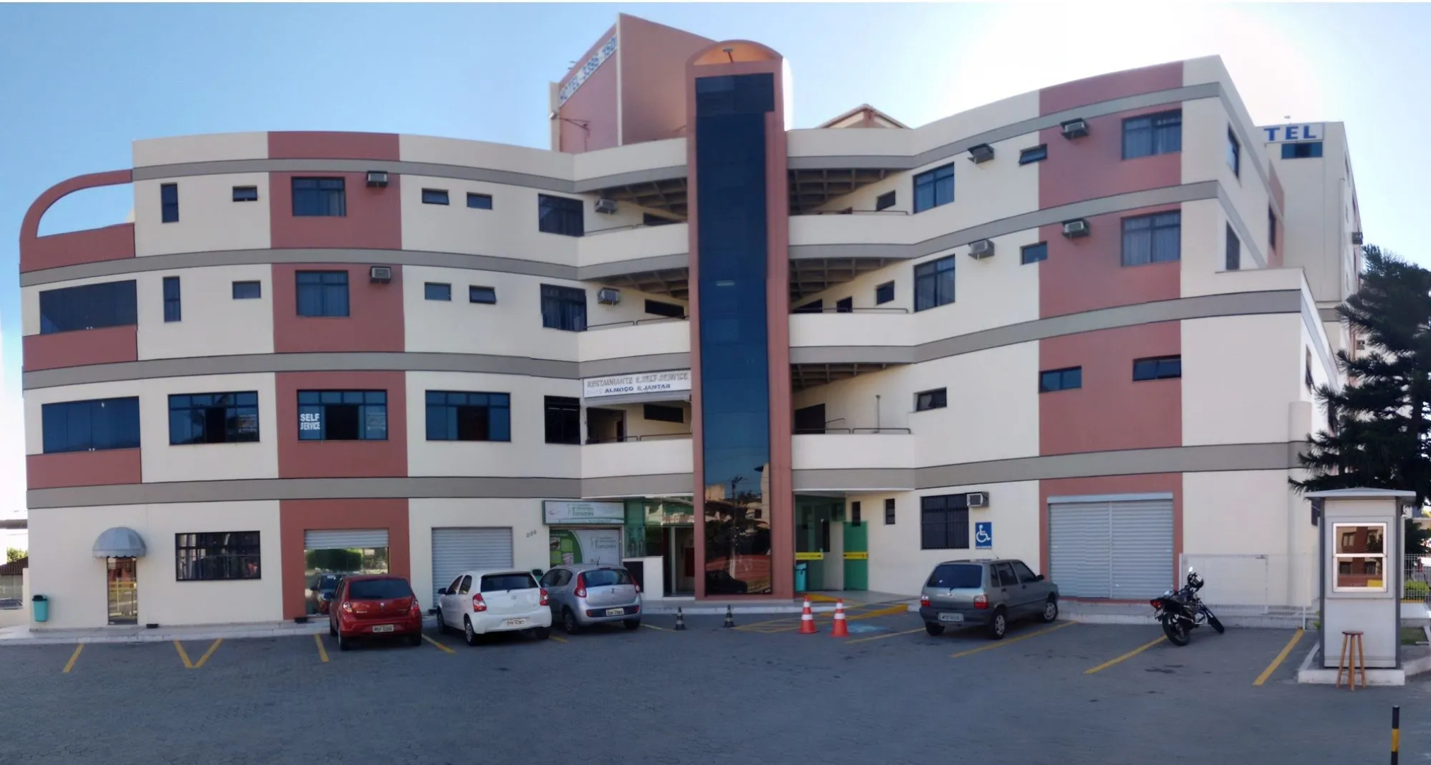 Lord Hotel Camburi