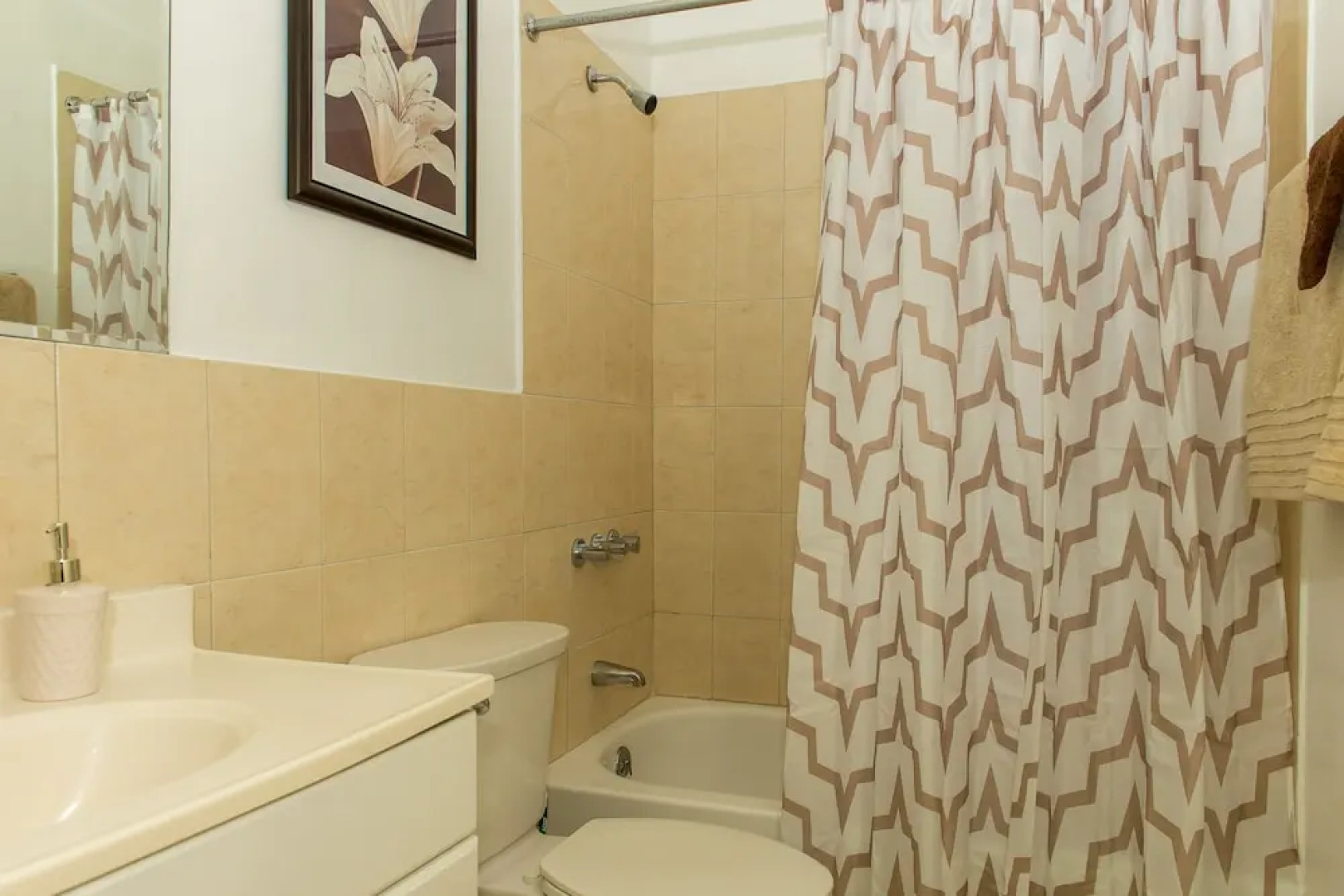 The Beach House II Bedroom with