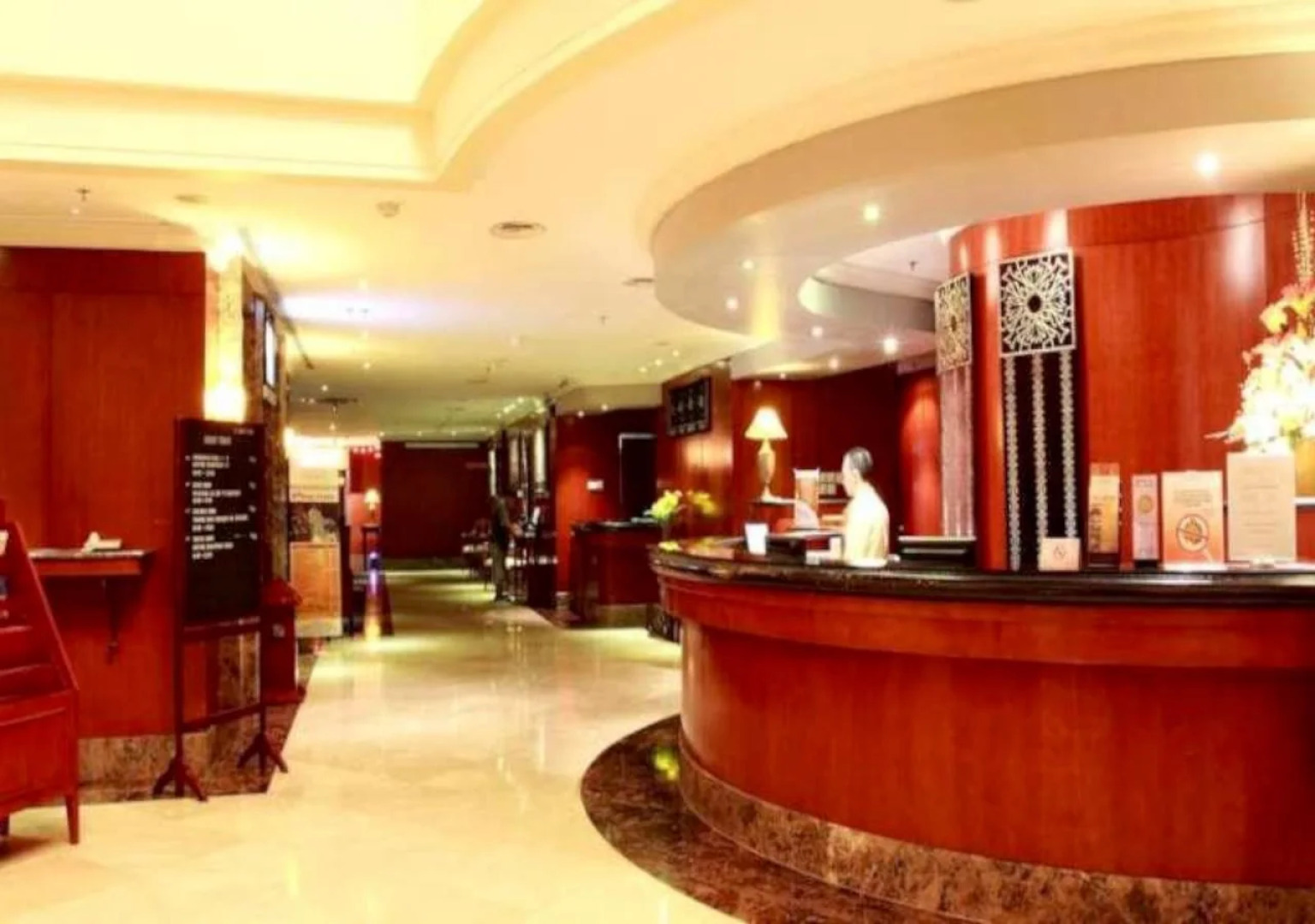 Grand Arkenso Parkview Hotel