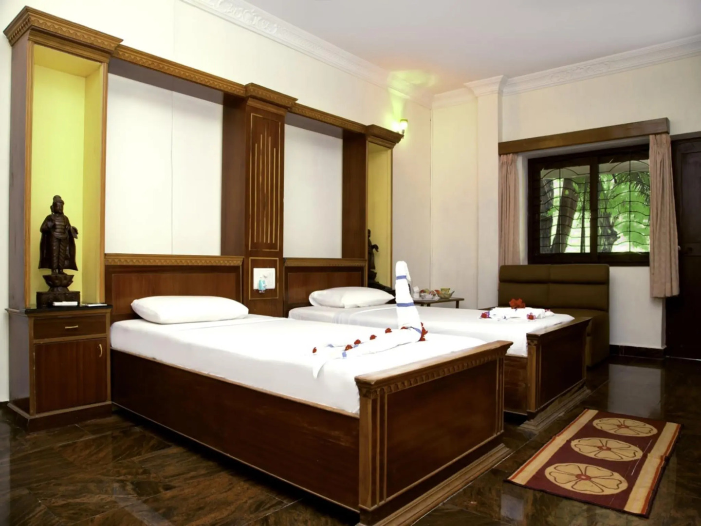 Sea Breeze Beach Resort