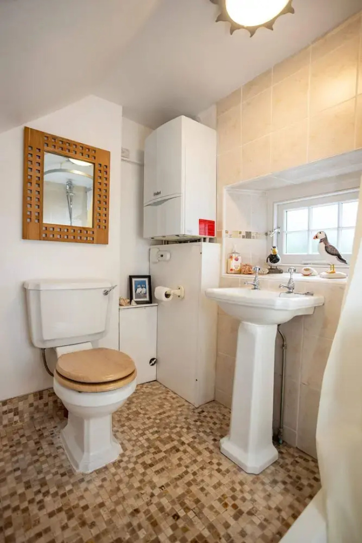 Hall House 3 Bedroom House St Florence