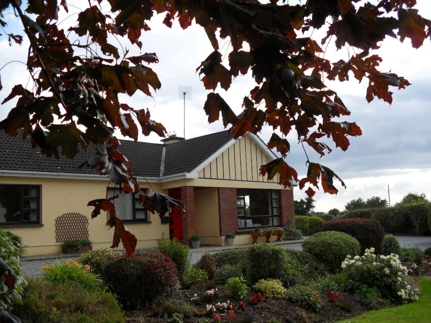 Hillcrest Country Home