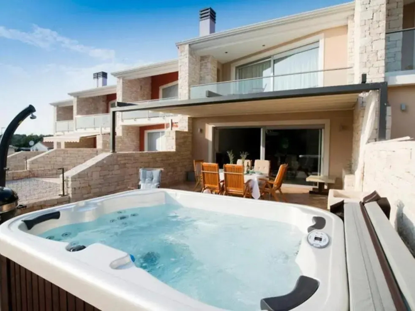 Villa Bobos place with Jacuzzi and Sauna 46D