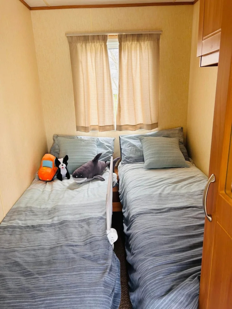 Charming Countryside Static Van With Entertainment