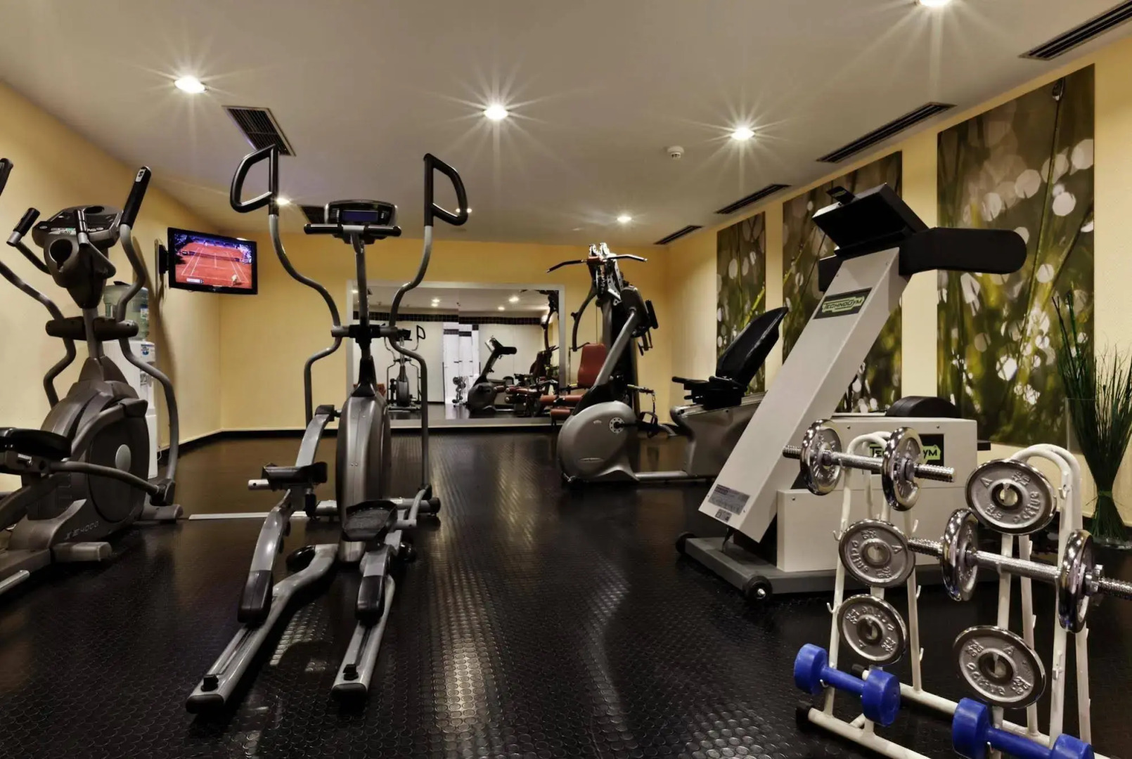 Spark by Hilton Wuppertal City Centre