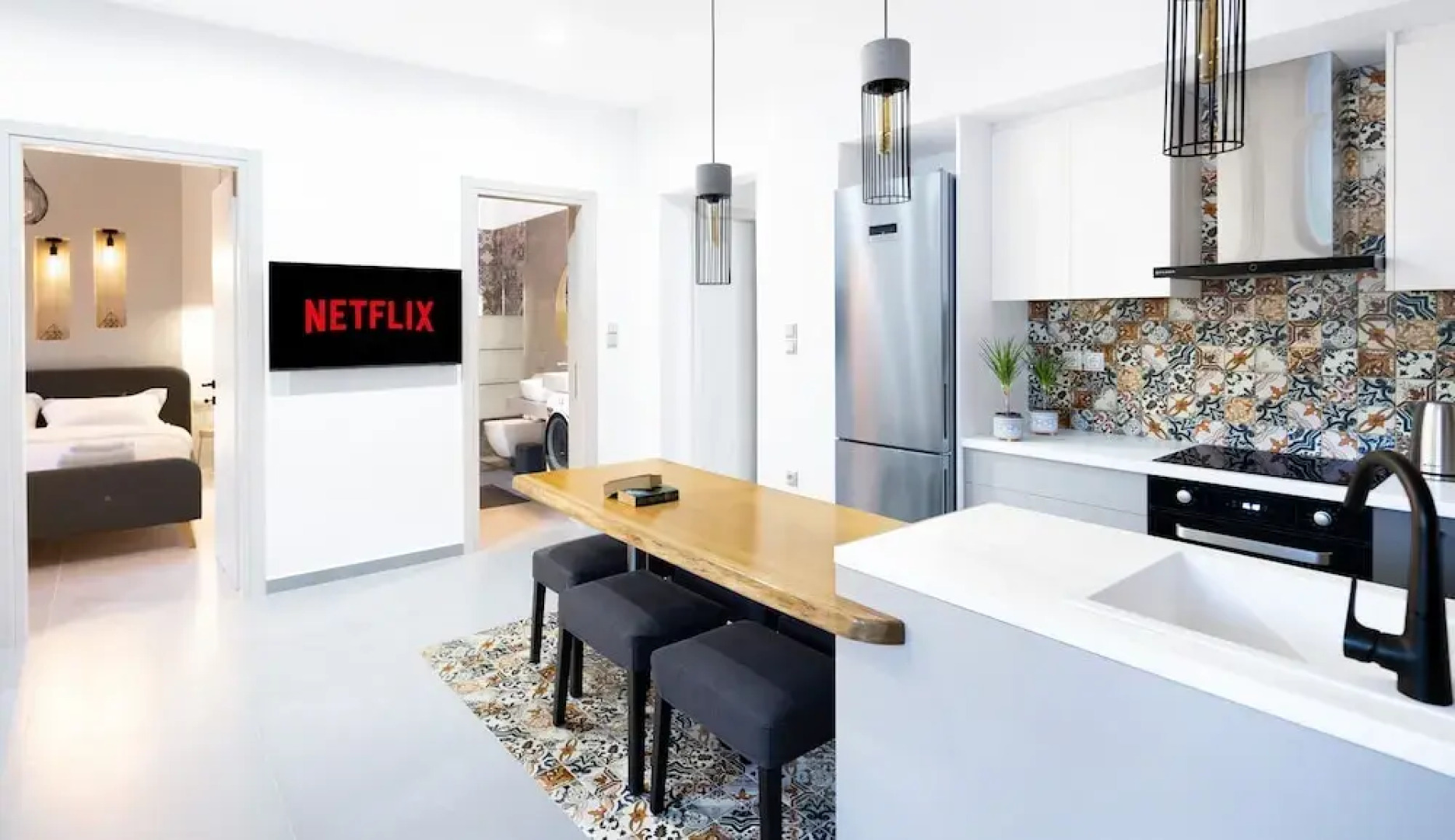 Andos Cozy & Luxury Upgraded Apartments