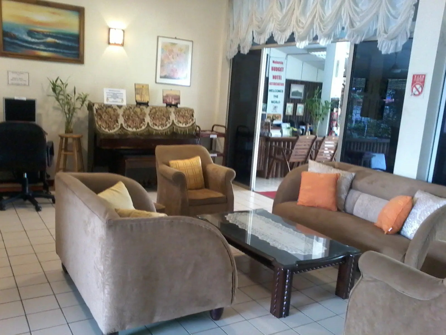 Seaside Travellers Inn