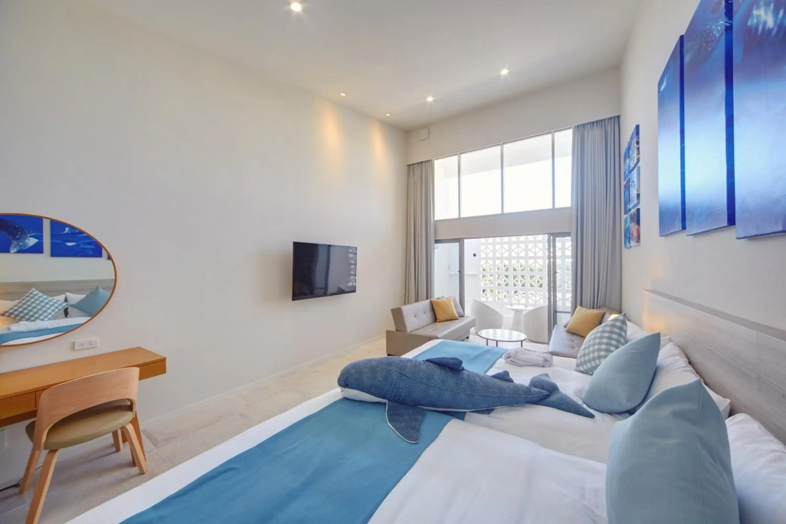 Royal View Hotel Churaumi