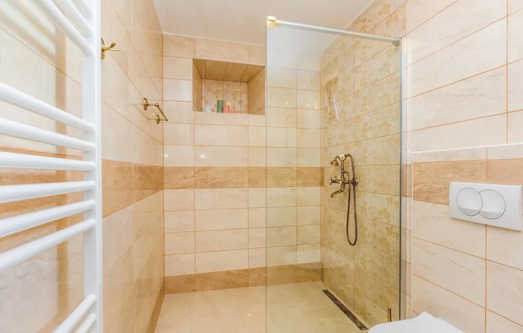 Beautiful Home in Svet Vid Dobrinjski With Wifi and 2 Bedrooms