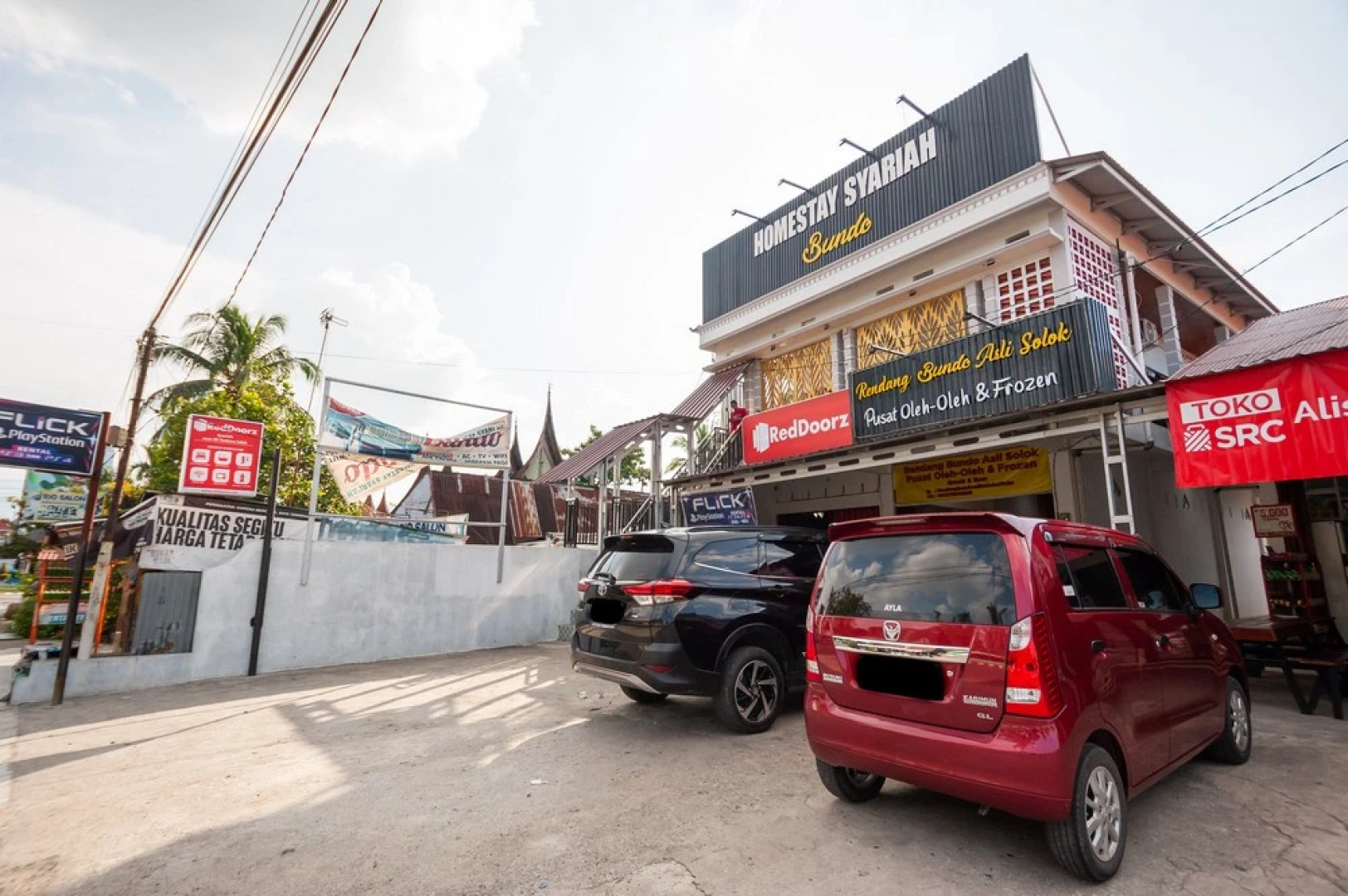 RedDoorz Syariah Near RS Tentara Solok