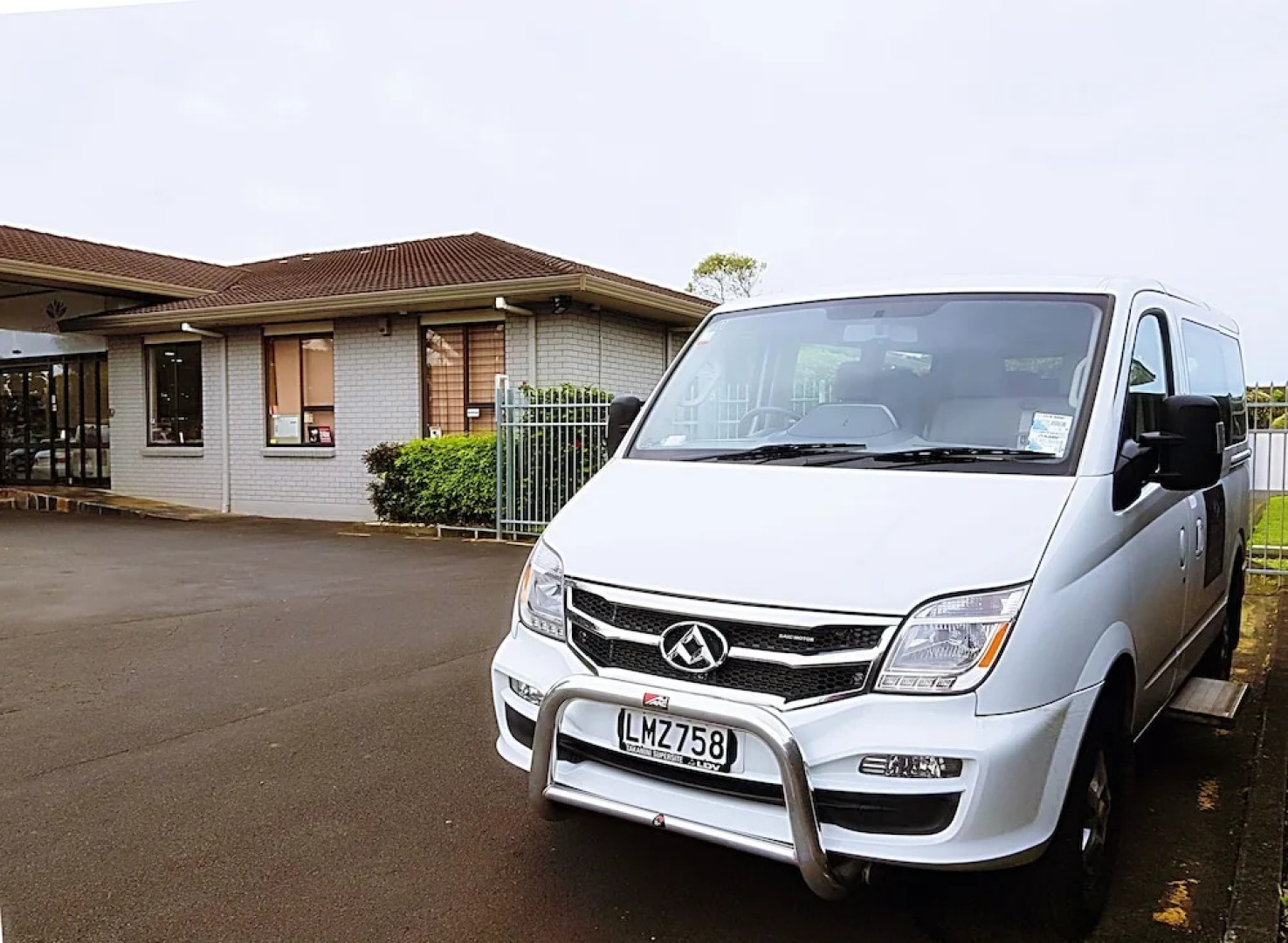 Отель Airport Garden Inn 