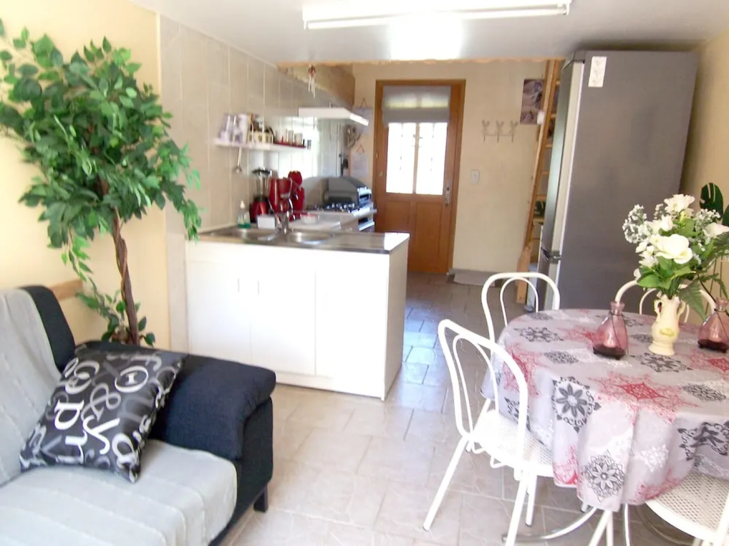 House With 2 Bedrooms in Lapeyrouse, With Wonderful Lake View, Enclose