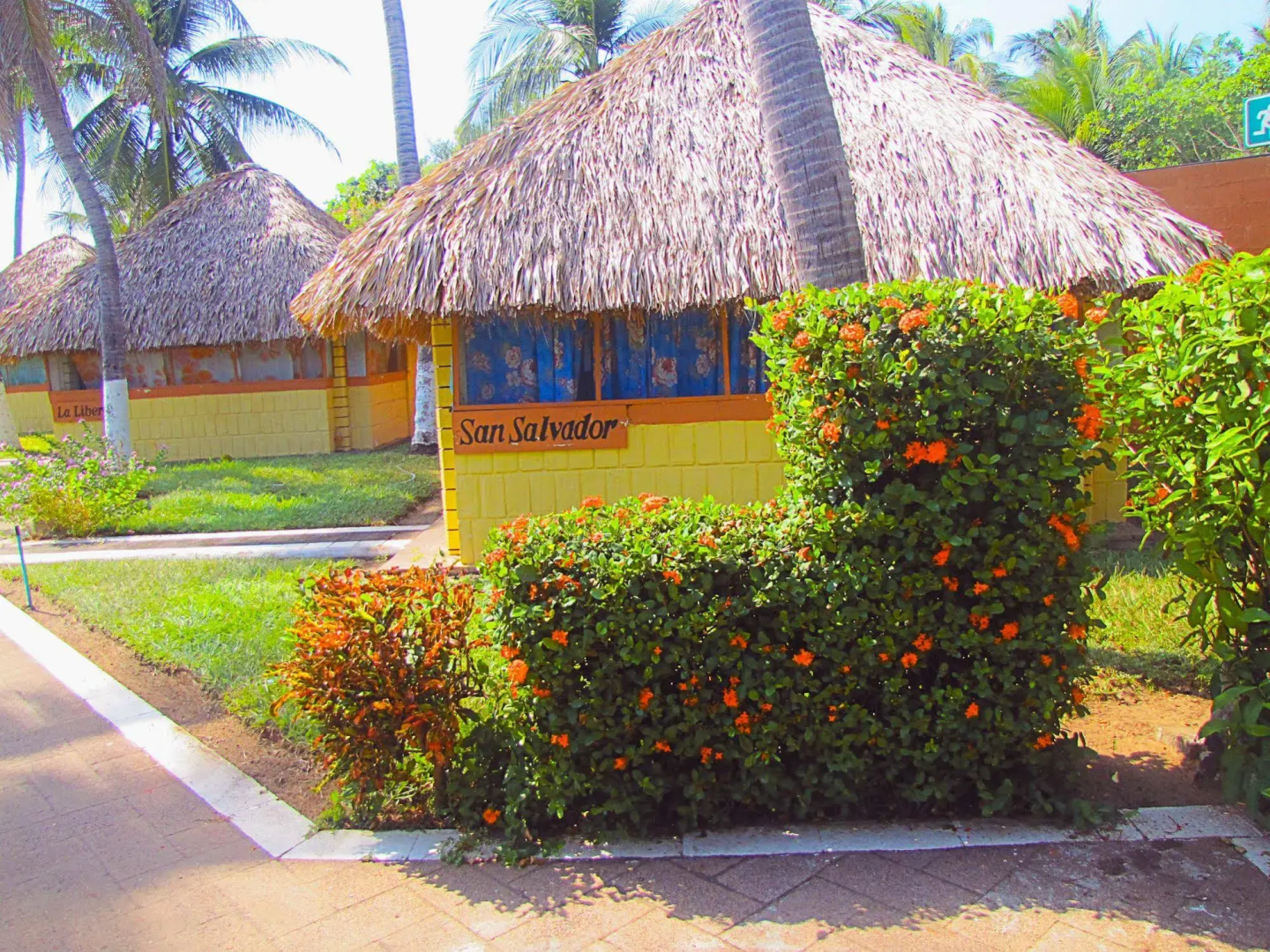 Tropiclub Playa El Cuco