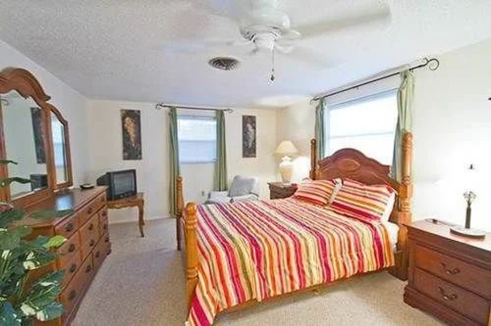 Venice Nantucket 2 Br Home by RedAwning