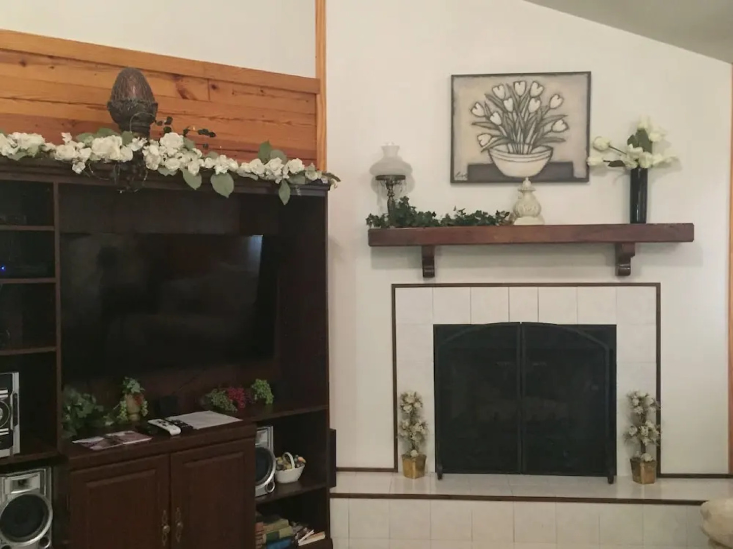 Wisteria Lane Lodging