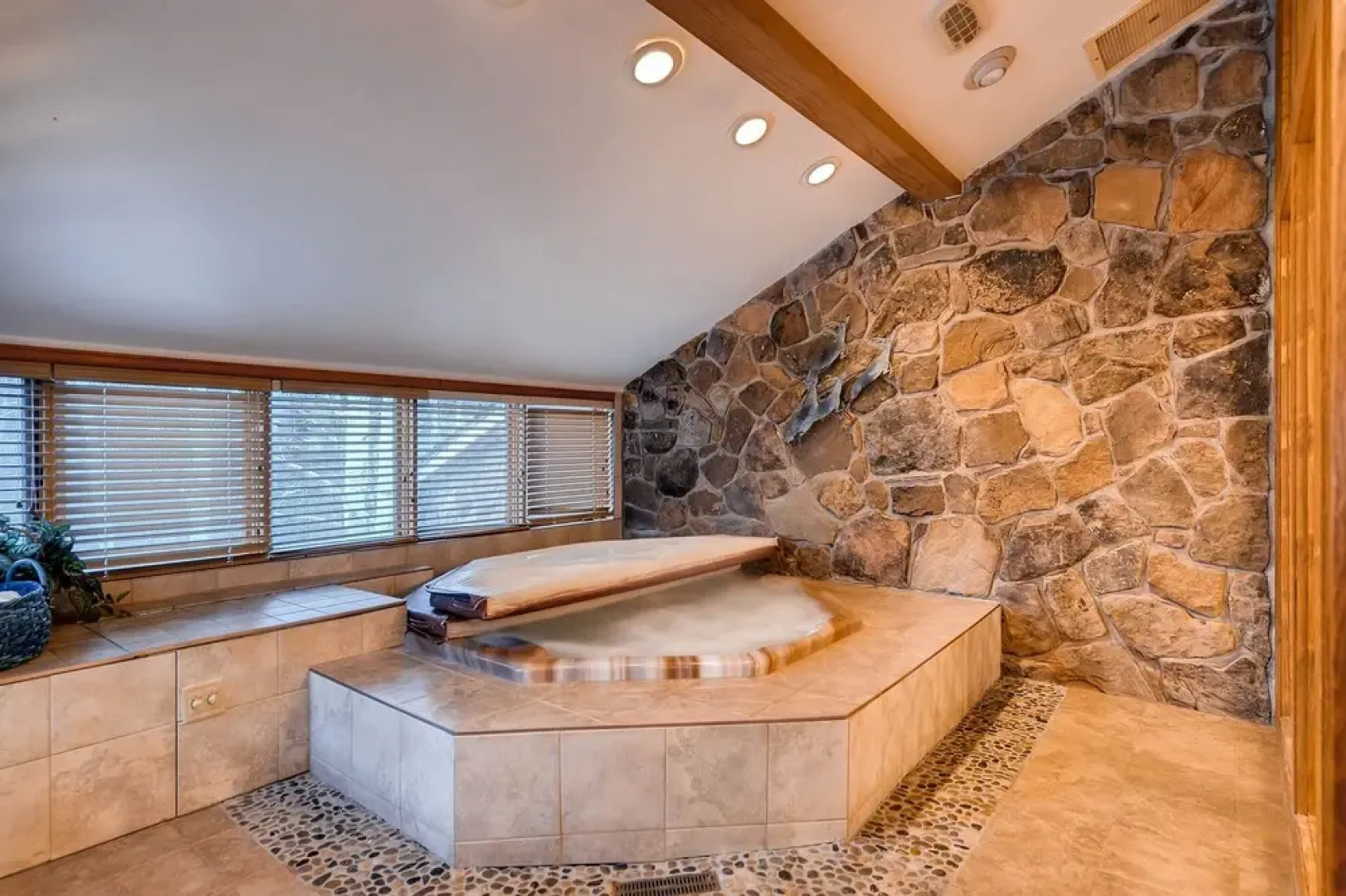 Chateaux DuMont 2708