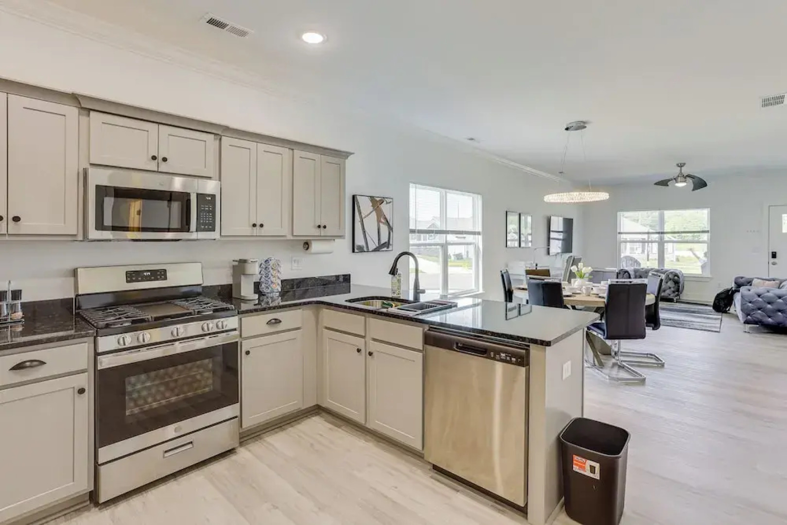 Indiana Vacation Rental Near Downtown Louisville!