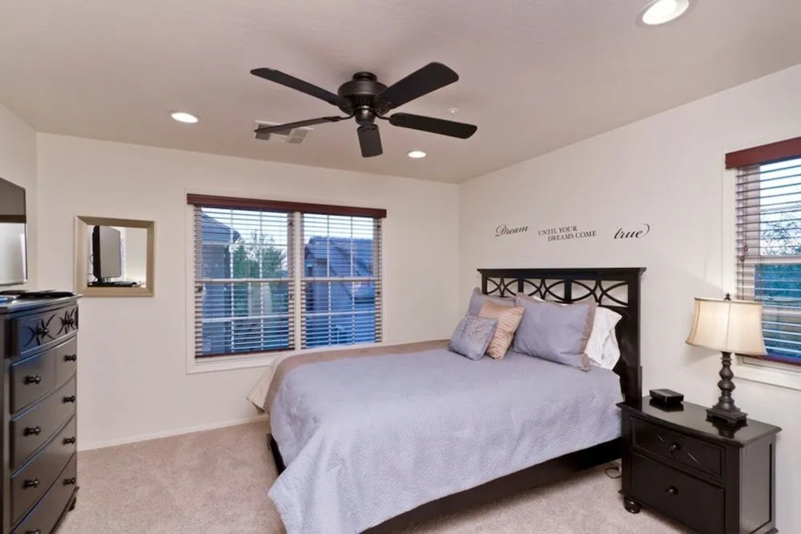 Morning Glory 3 BR by Casago