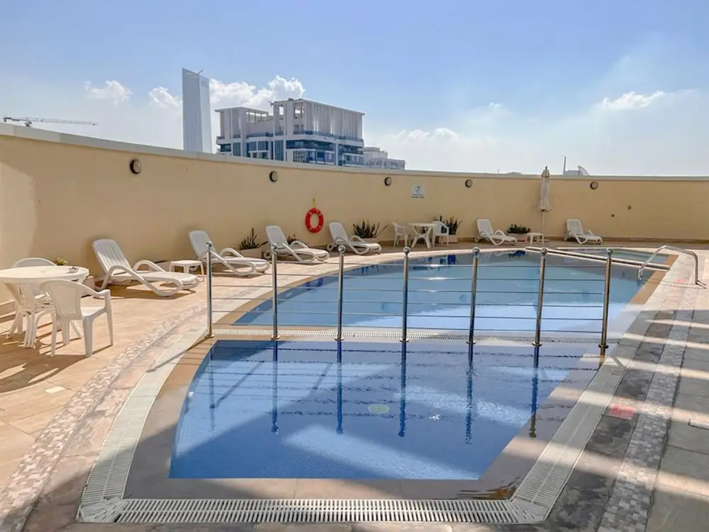 Cosmos Living Stylish Studio Near Marina