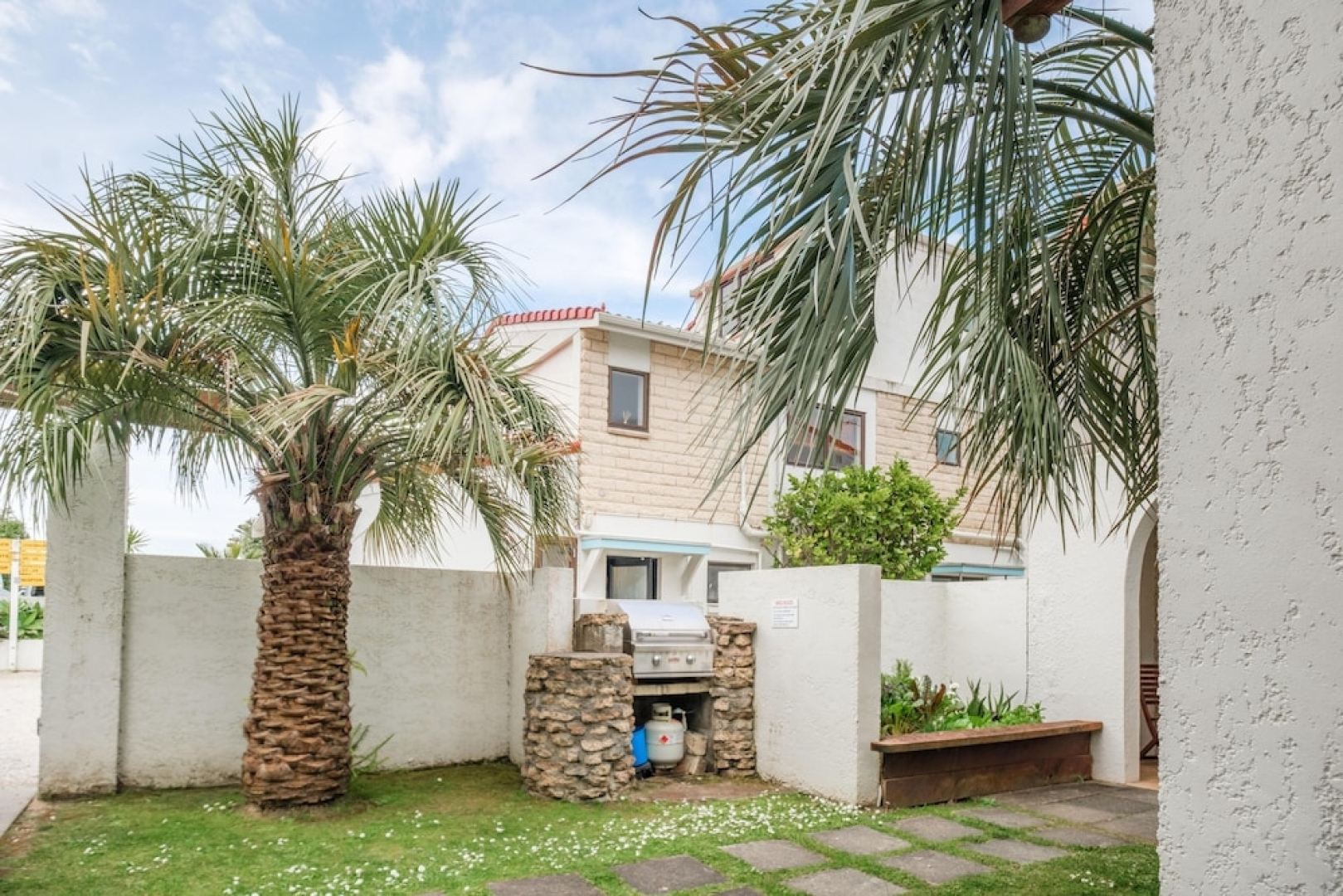 Onetangi Beach Apartment 7