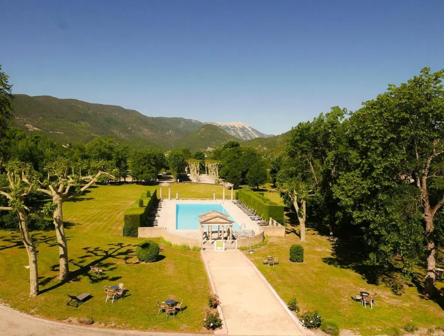 Le Domaine du Chateau Des Gipieres by Ateya Vacances