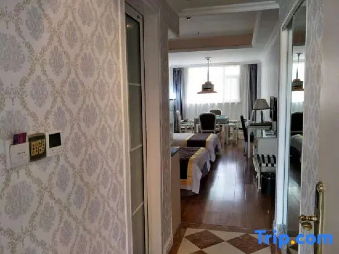 Dingxin Holiday Hotel