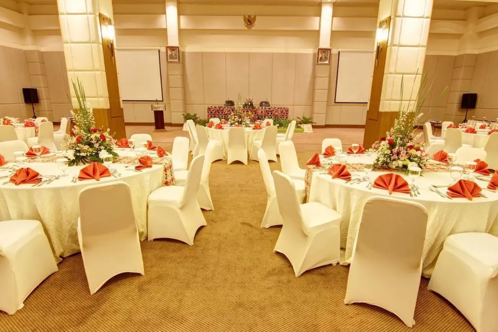 Luwansa Hotel