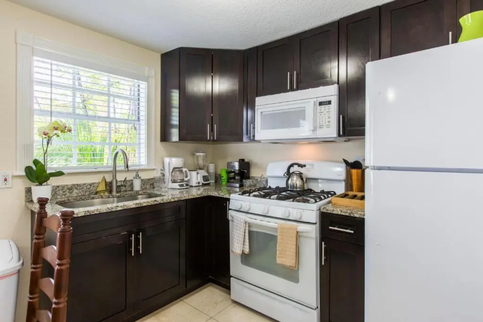 Tropical Garden Bungalow B