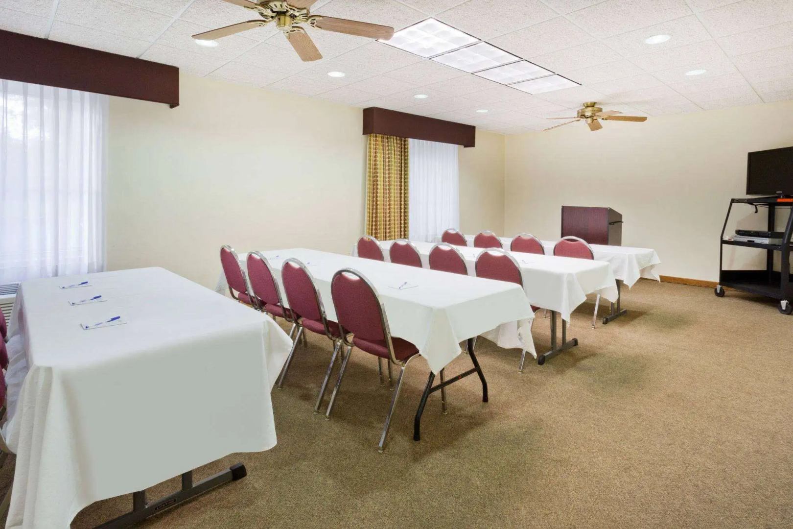 Baymont by Wyndham Rockford