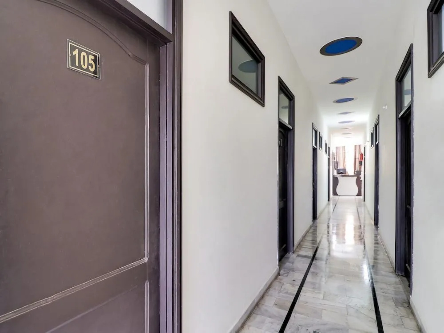 Oyo 45903 Royal Guest House