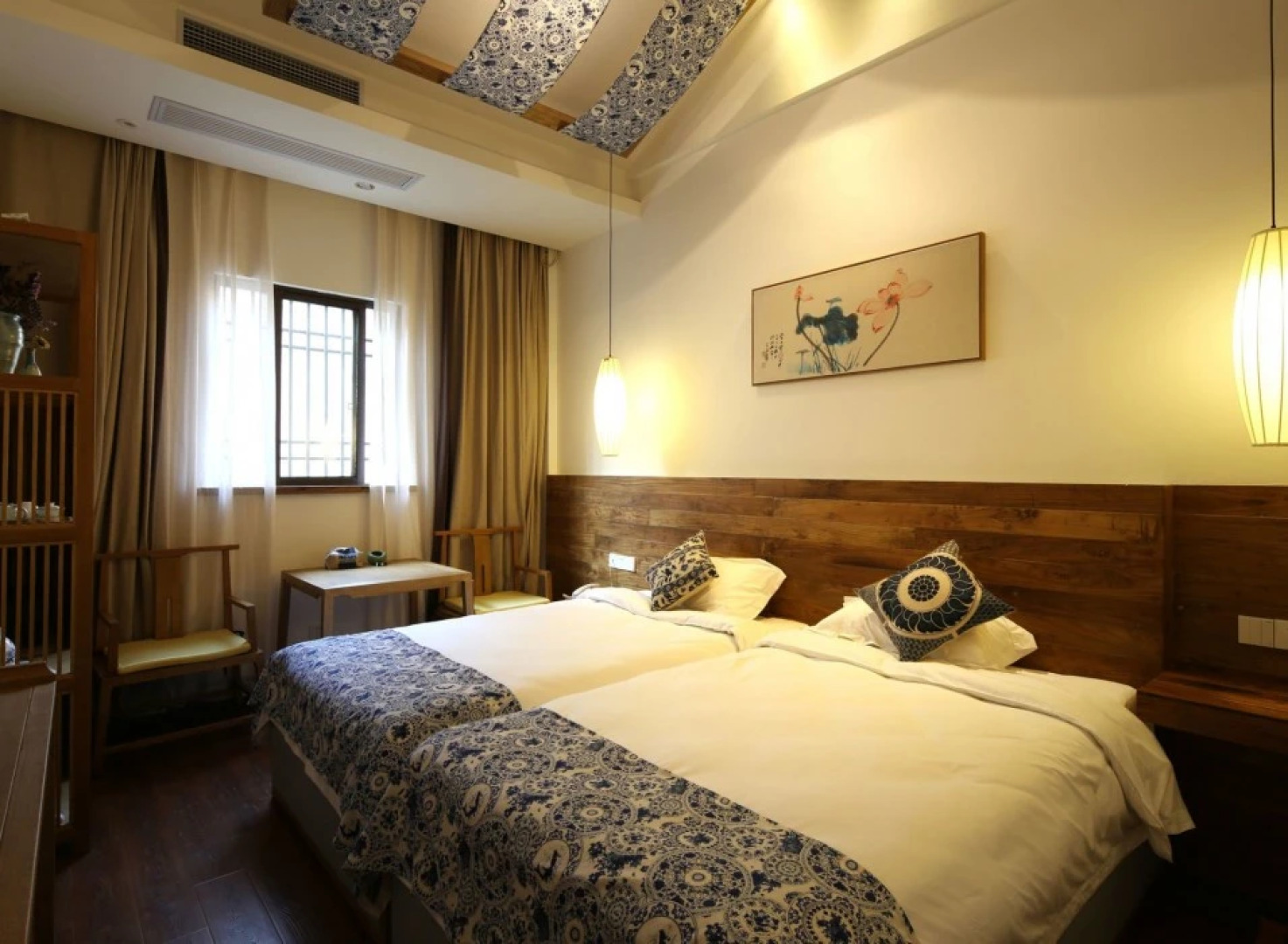 Wuzhen Dahong Inn