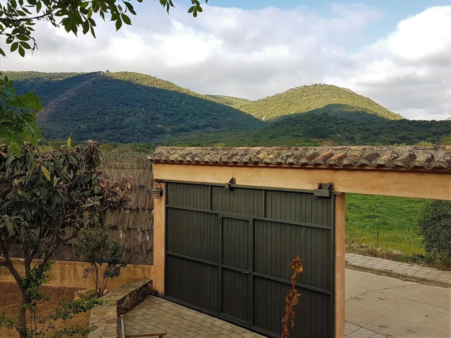 House With 4 Bedrooms in Navas de Estena, With Wonderful Mountain View