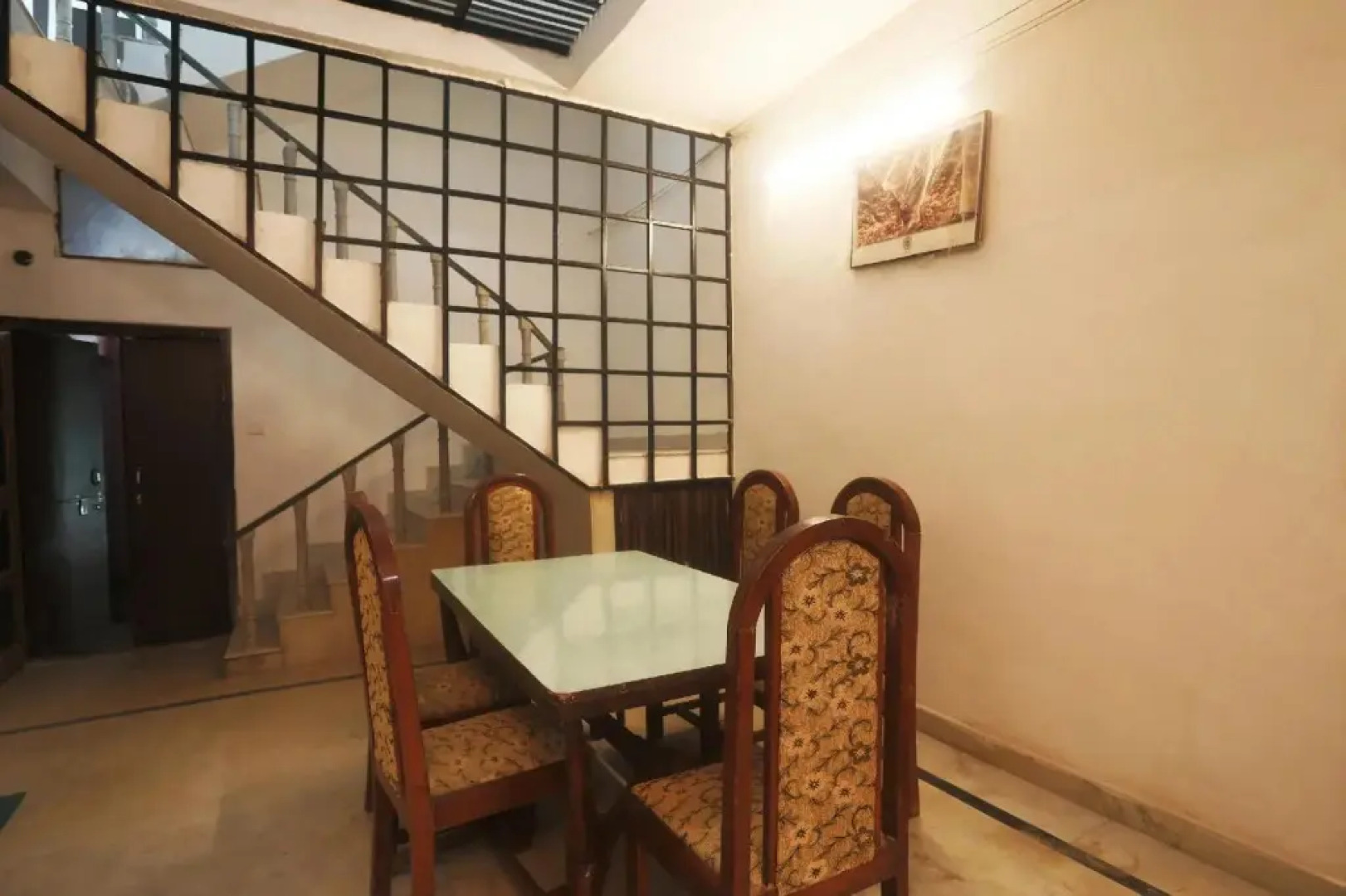 OYO 45552 Central Hotel