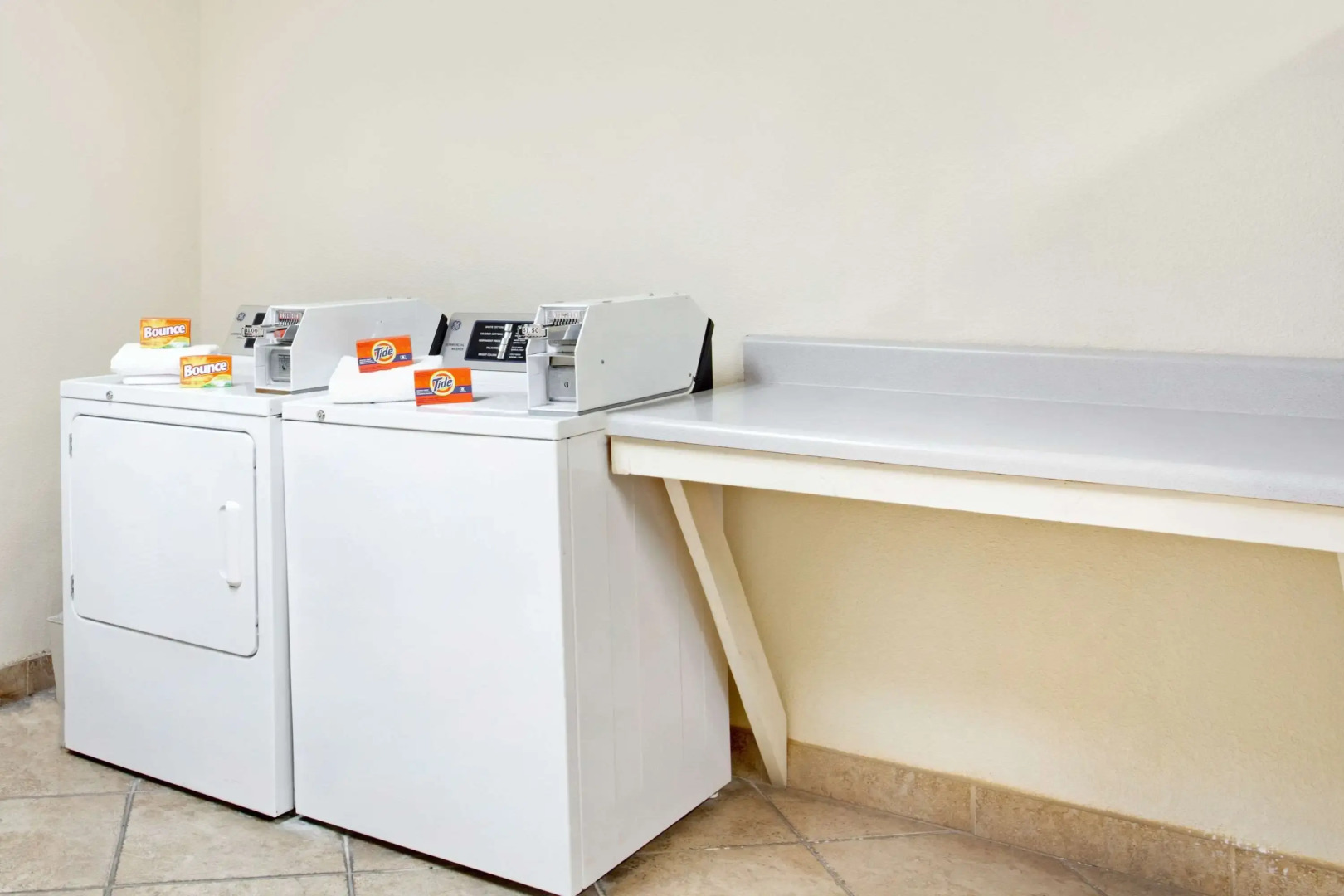 Super 8 by Wyndham Forrest City AR