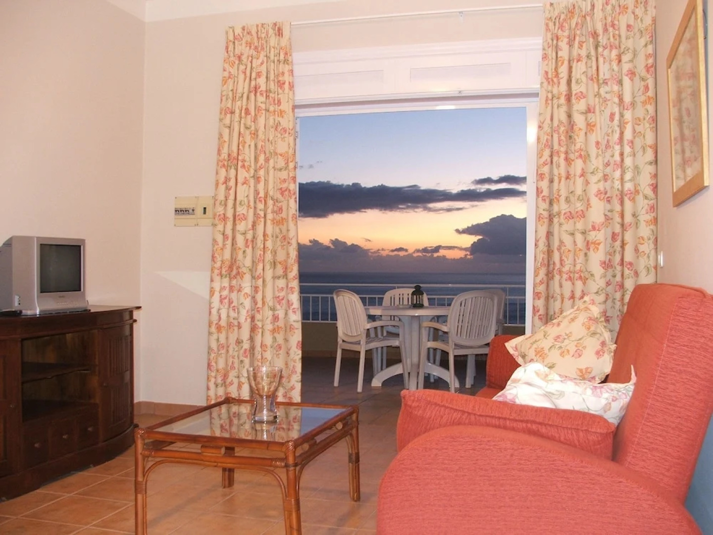 La Muralla Apartamentos