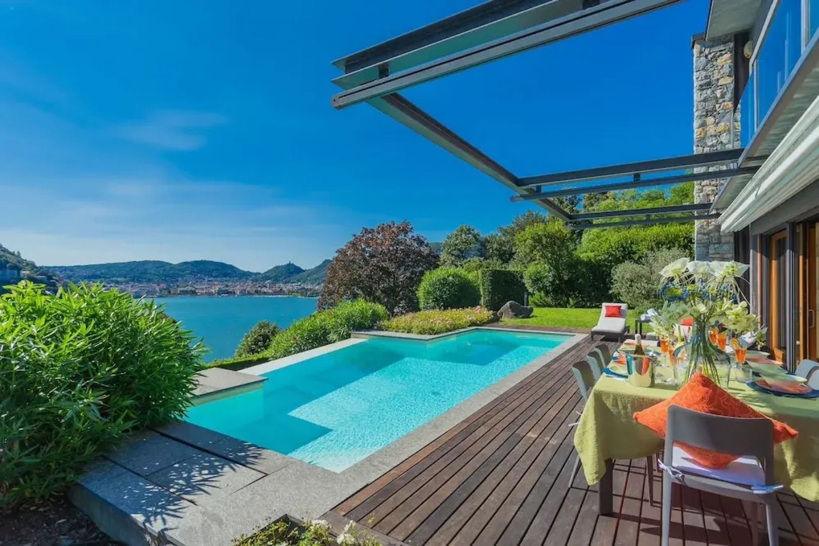 Villa Infinity in Como