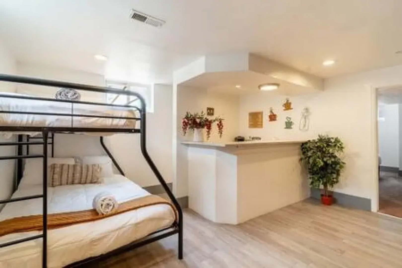 Retreat in Vibrant Westminster 4BR Hot Tub