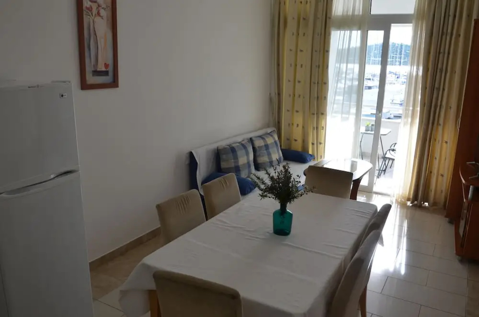 Apartments Pirovcanka