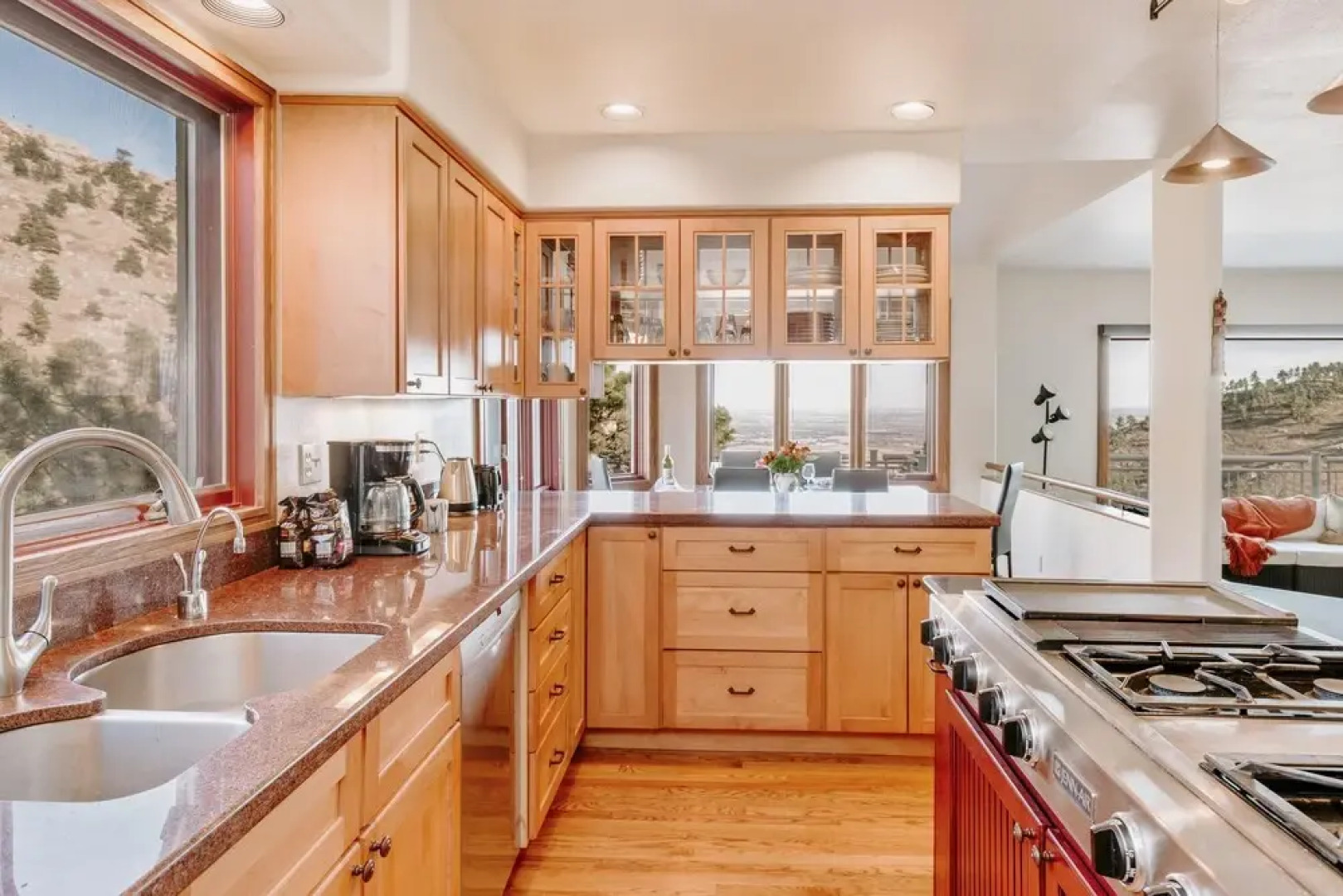 Sim6078 - Boulder Foothills Panorama Paradise With Open View