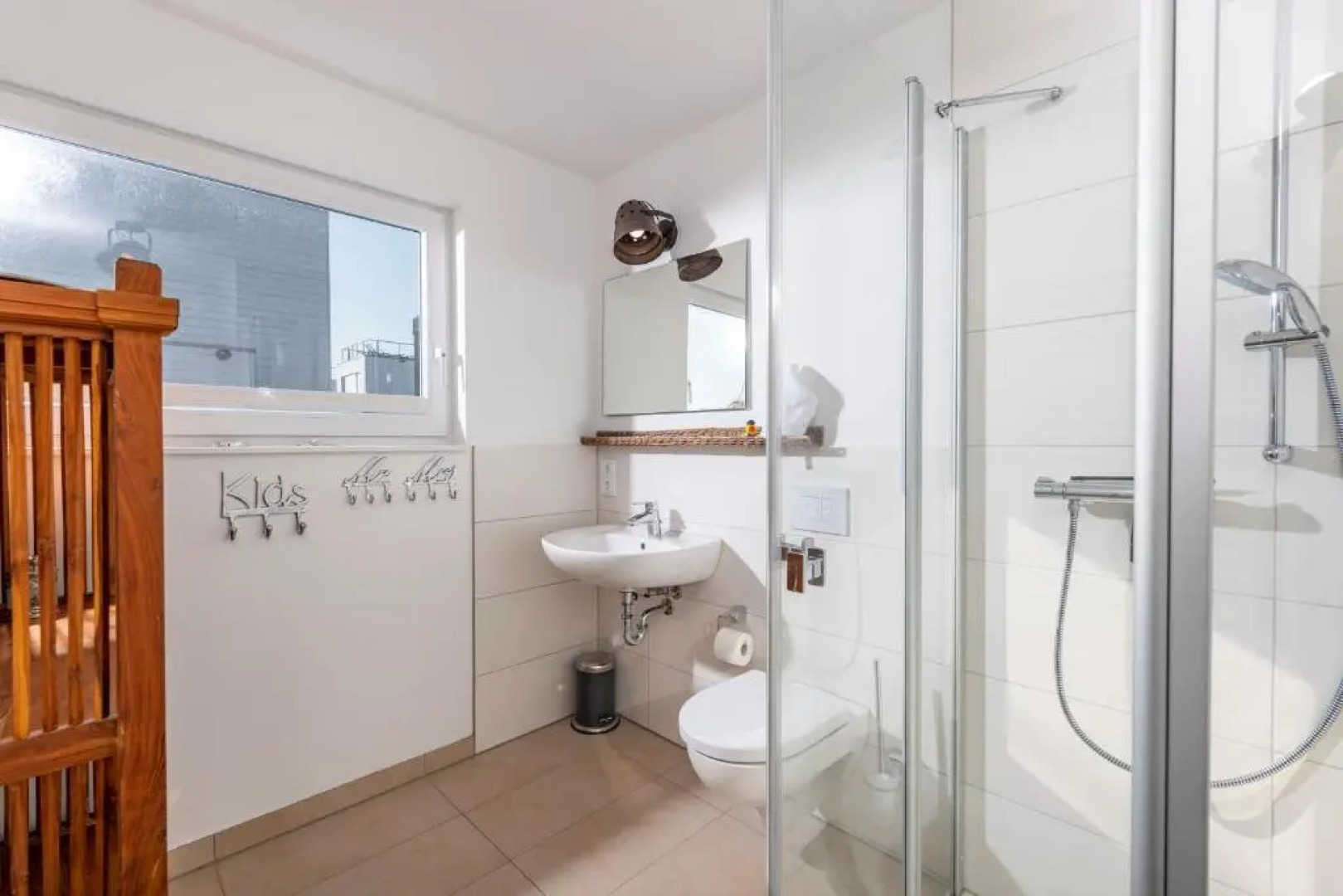 Schwimmendes Haus 10 Grad Ost