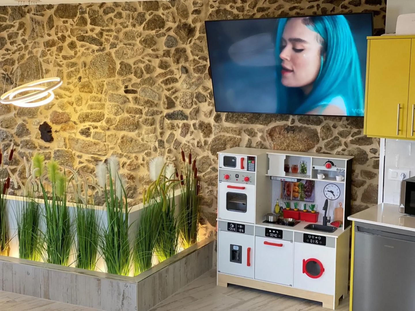 As Penedas, Casa dos Arcos