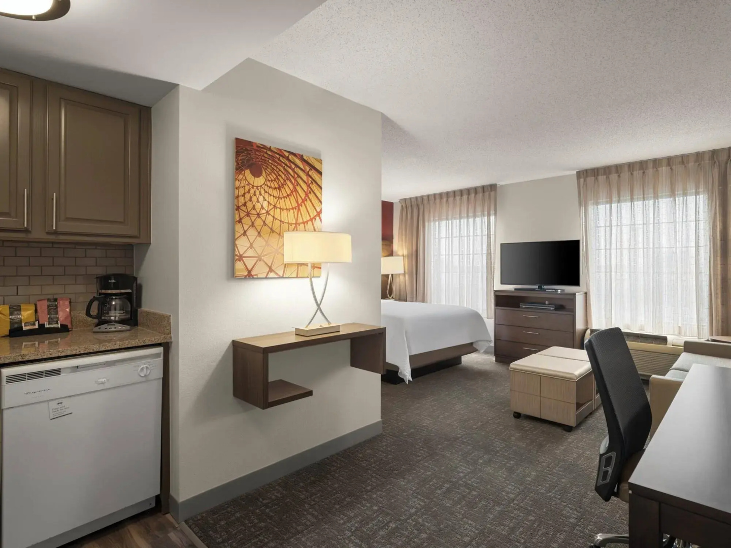 Staybridge Suites Indianapolis-Airport by IHG