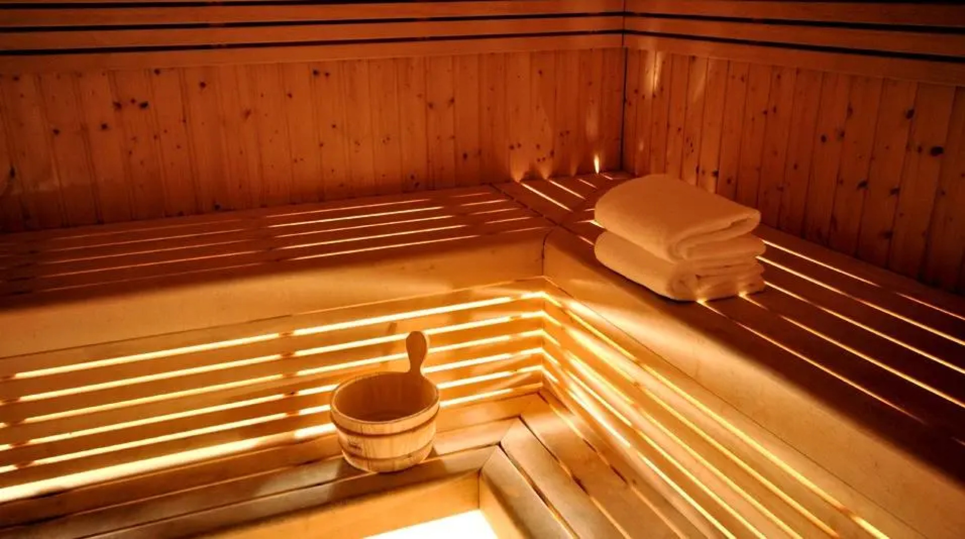 Gloria Hotel & Suites