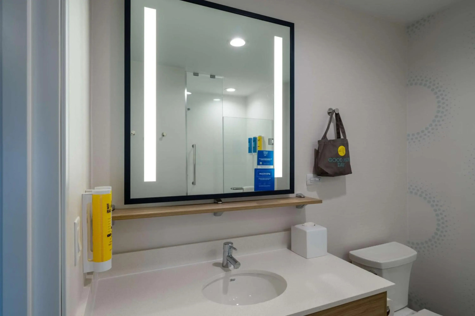 Tru by Hilton Naperville Chicago