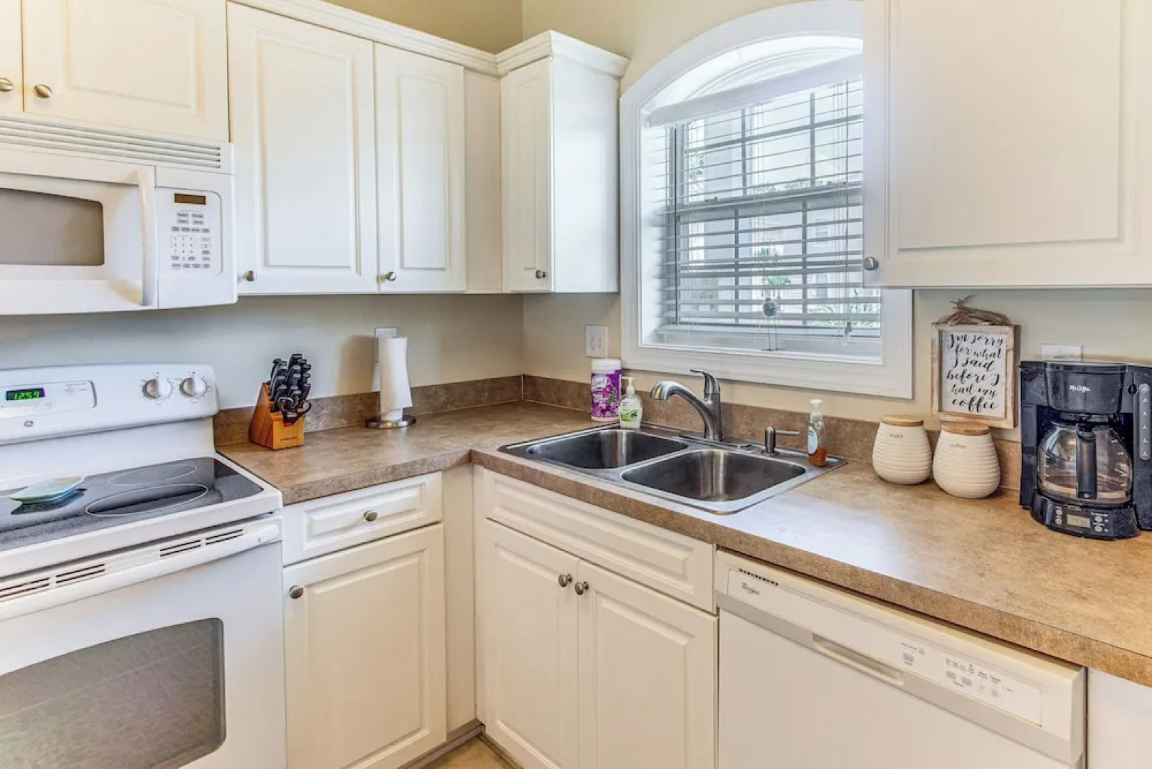 Golf Getaway by Casino, Dolphin Cruises + Beach!