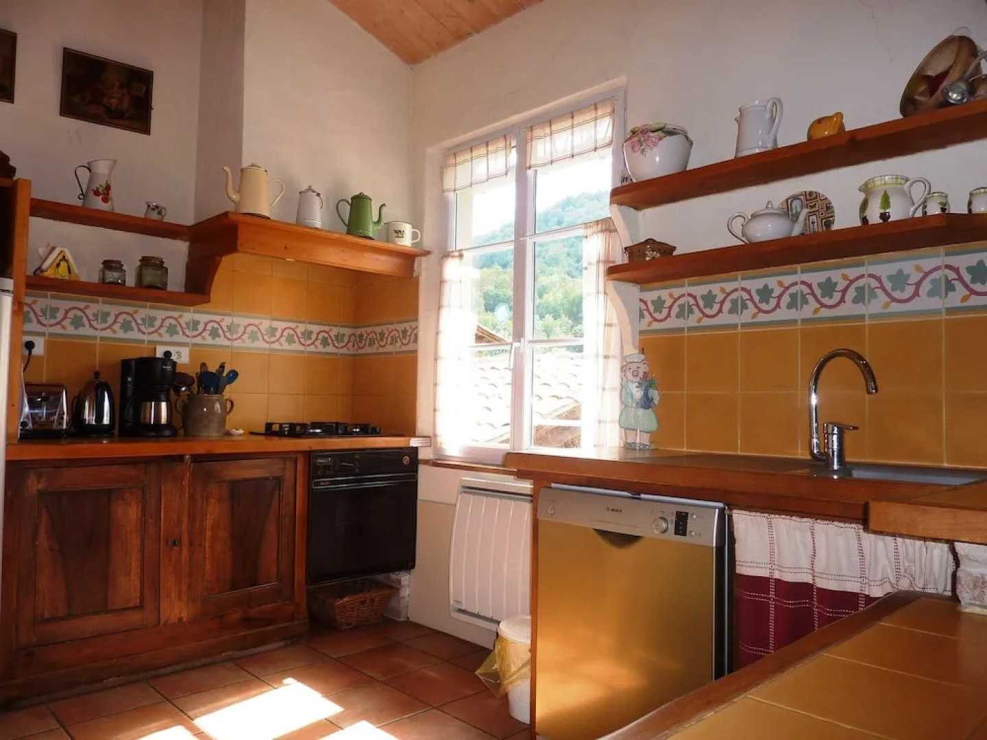 Detached, Authentic Holiday Home With Garden and Mountain Views in France