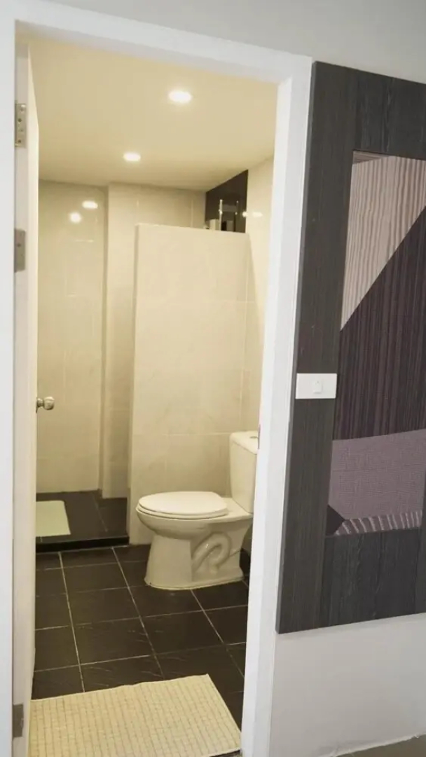 RQ Bangkok Sukhumvit 107 by Collection O