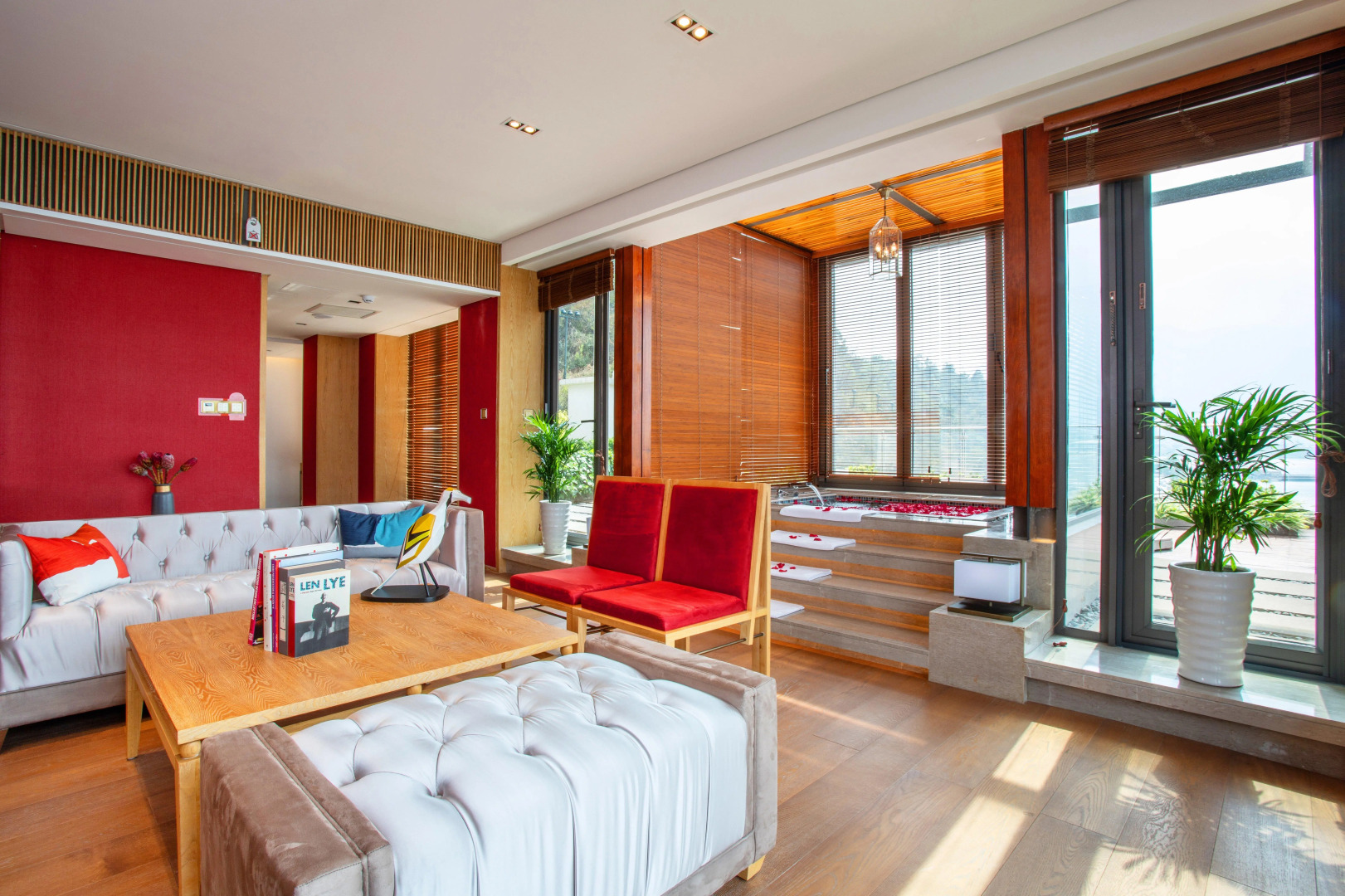 Hotel Indigo Dali Erhai by IHG