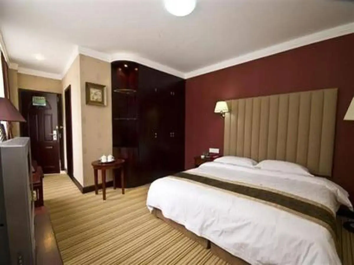 An e Courtyard Hotel Jiu Zhai Gou Branch